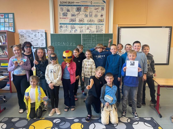 Crazy day - Den superhrdinů