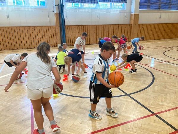 Týden basketbalu na ZŠ